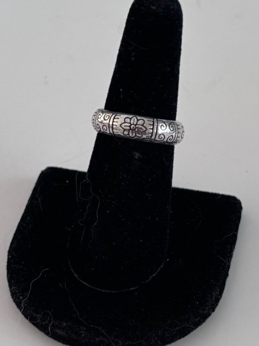 Brighton Sterling Silver 5mm Flower Band Ring Size 7
